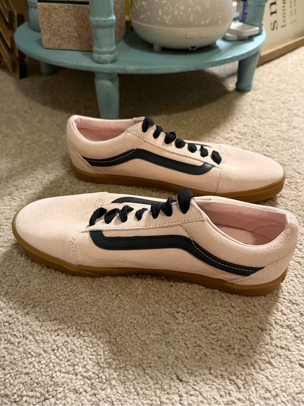 Vans Old Skool Lowpro Suede sneakers Peach Blush black laces 7.5